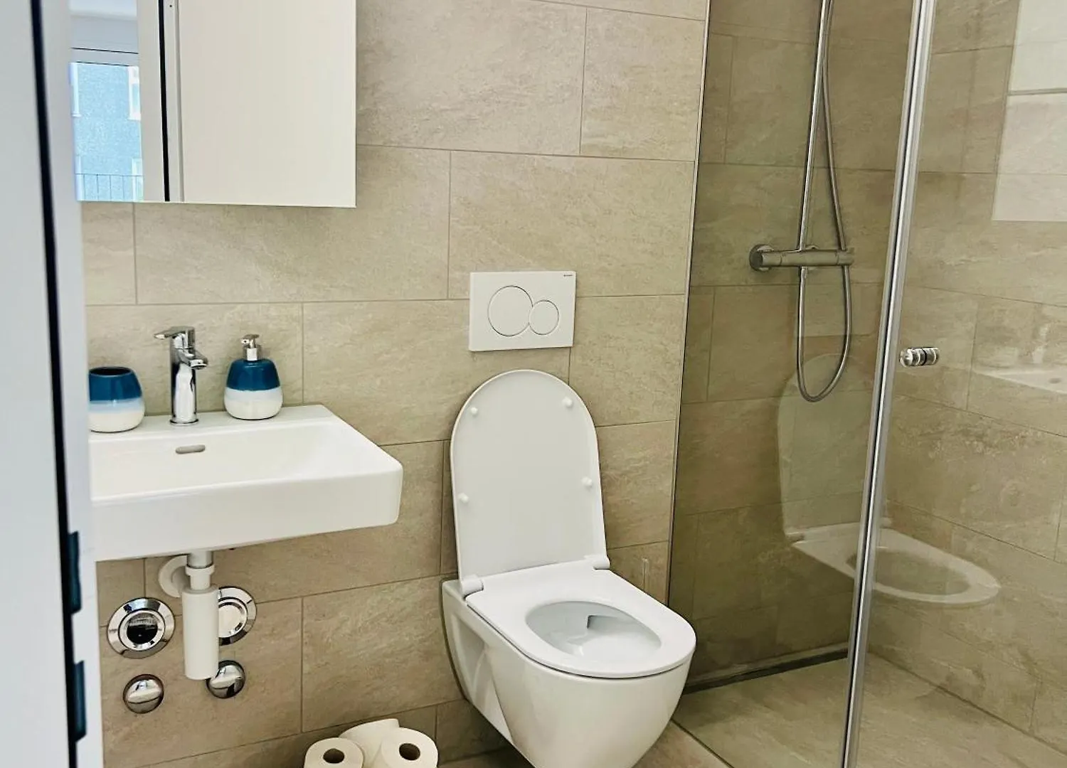 Modern Luxury Apartment Near Airport & Zurich City Kloten Switzerland
